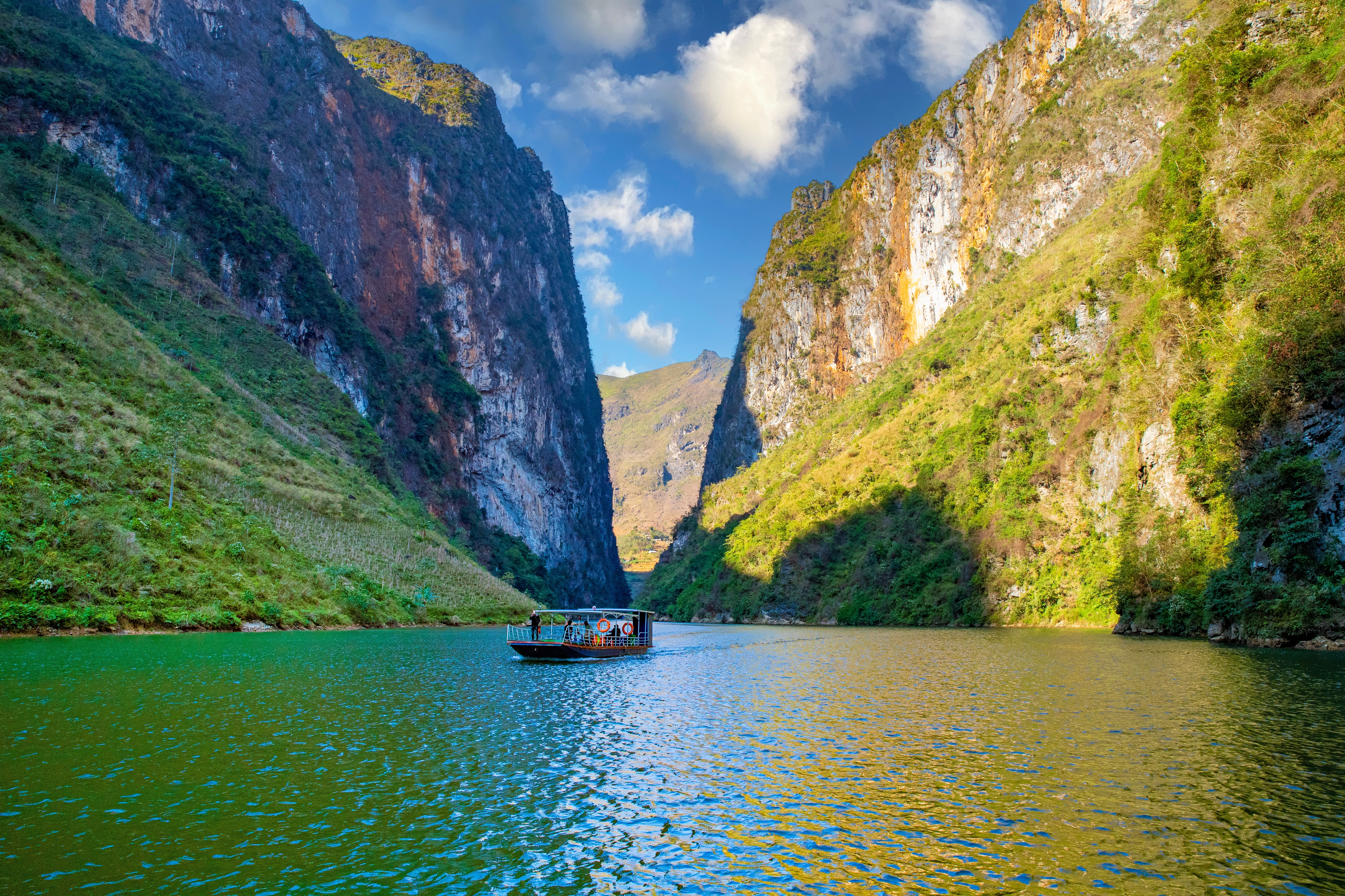 Nho Que River(1).jpg