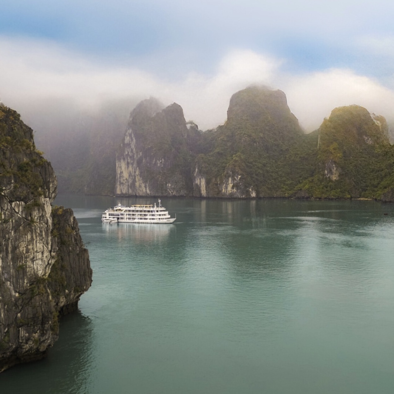 Bhayacruise.jpeg